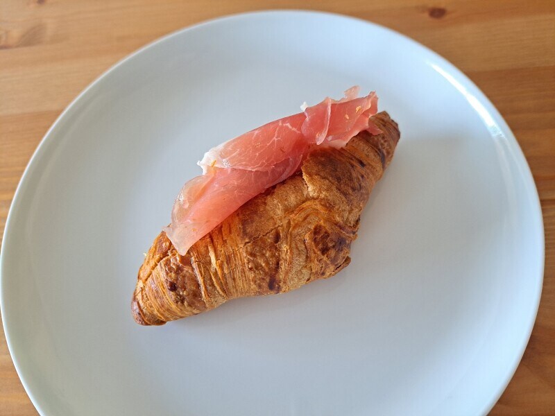 業務スーパーの「フレンチミニクロワッサン生地」