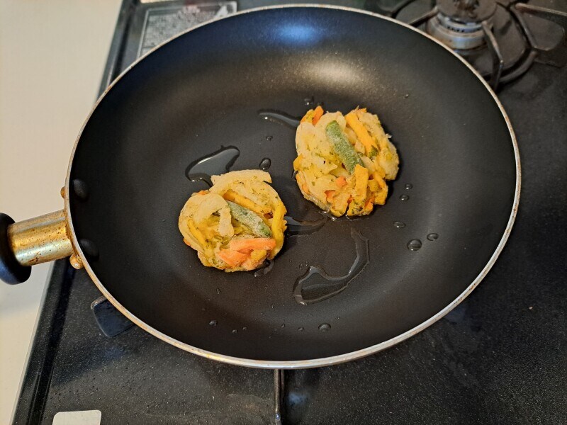業務スーパーの「ミニ野菜かき揚げ」