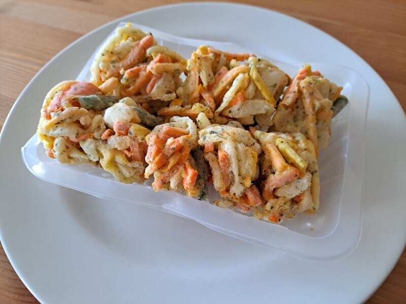 業務スーパーの「ミニ野菜かき揚げ」