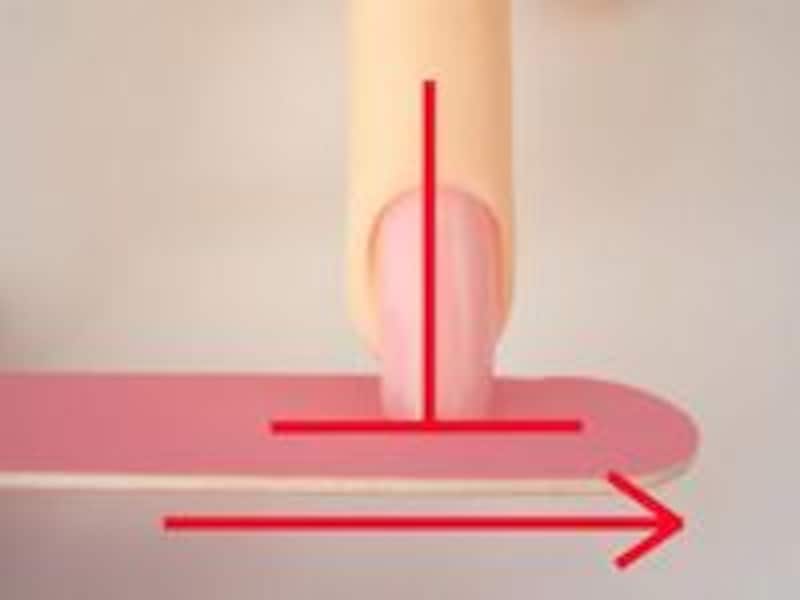 爪の先端を整える