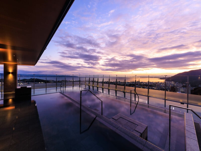 展望露天風呂「宙湯」