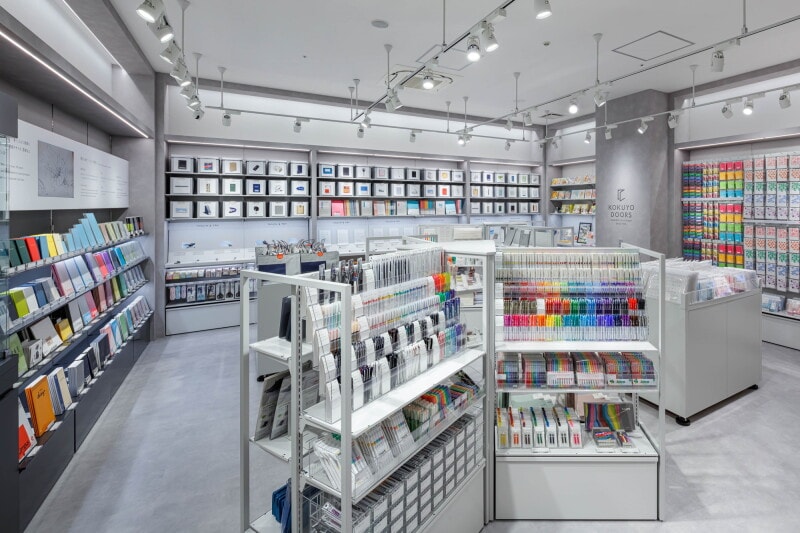 羽田エアポートガーデンに「コクヨの直営店」がオープン！限定品