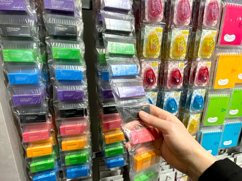 羽田エアポートガーデンに「コクヨの直営店」がオープン！限定品