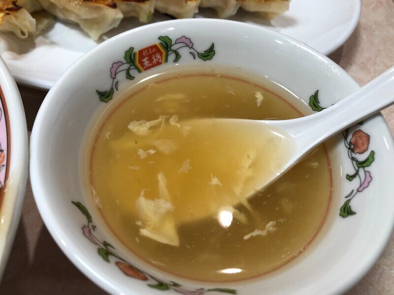 「天津飯セット」のスープにもとろみがある