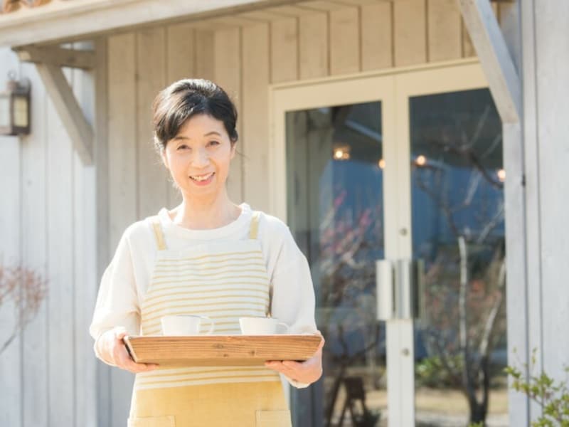 夫の健康保険から抜けることになりますか?