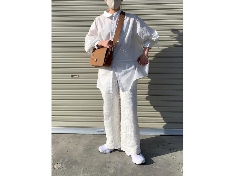 カジュアルでも清潔感抜群のオールホワイトでまとめたコーデ 出典:WEAR