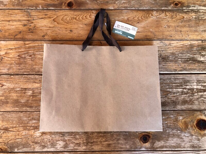 ダイソーのる「クラフト紙袋」