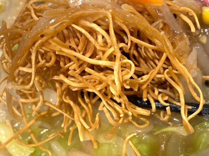 麺の量を減らせばカロリーはぐんと低くなる