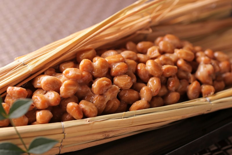 納豆など発酵食品にビタミンKが多く含まれるのはなぜ？