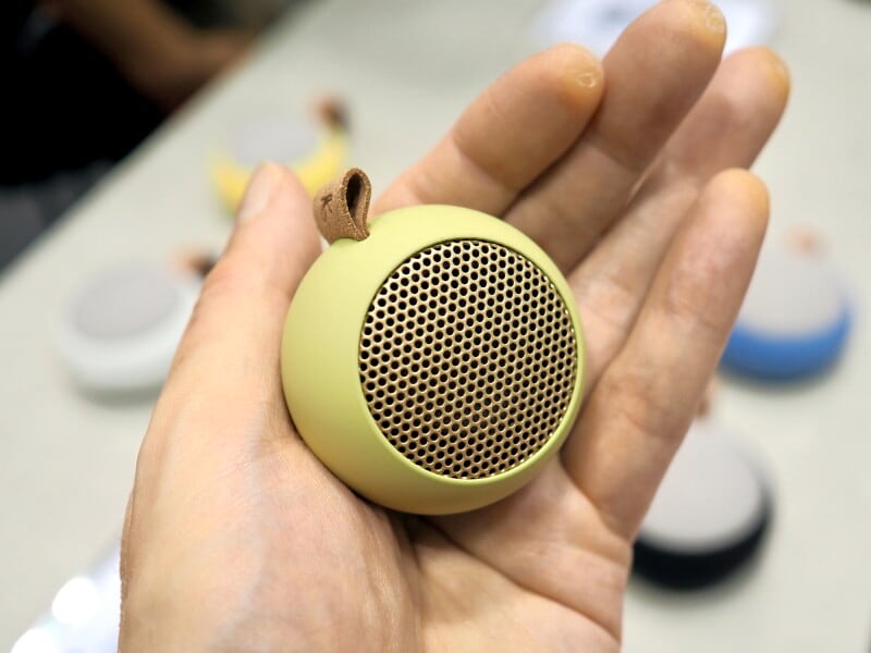 ☆驚くべき超コンパクト驚くべき音の明瞭さ　スピーカー 見た目を裏切るパワフルサウンド！2023年春の展示会で見つけた