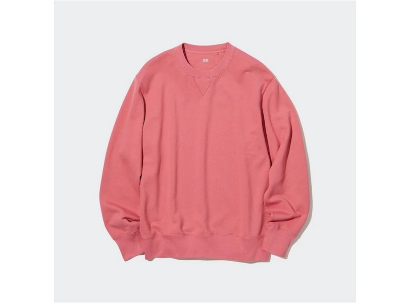 ユニクロ　スウェットシャツ　2990円（税込）