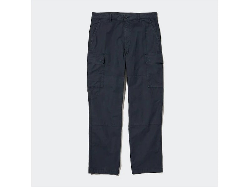 ユニクロ　カーゴパンツ　3990円（税込）