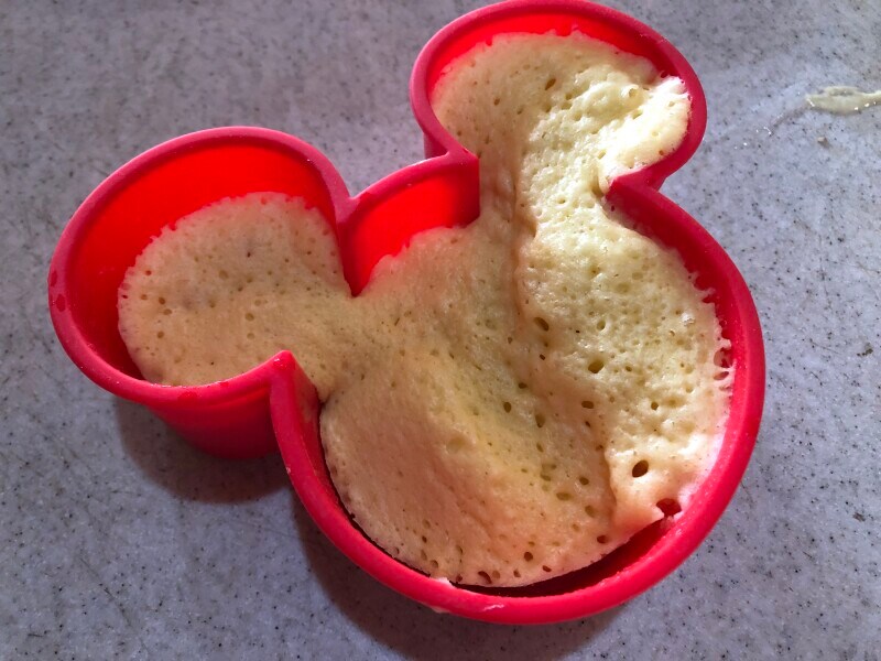 市販のホットケーキミックスを使用。電子レンジで加熱