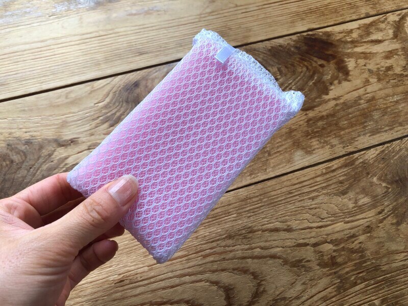 「ミニネットクリーナー（抗菌）」のサイズ感