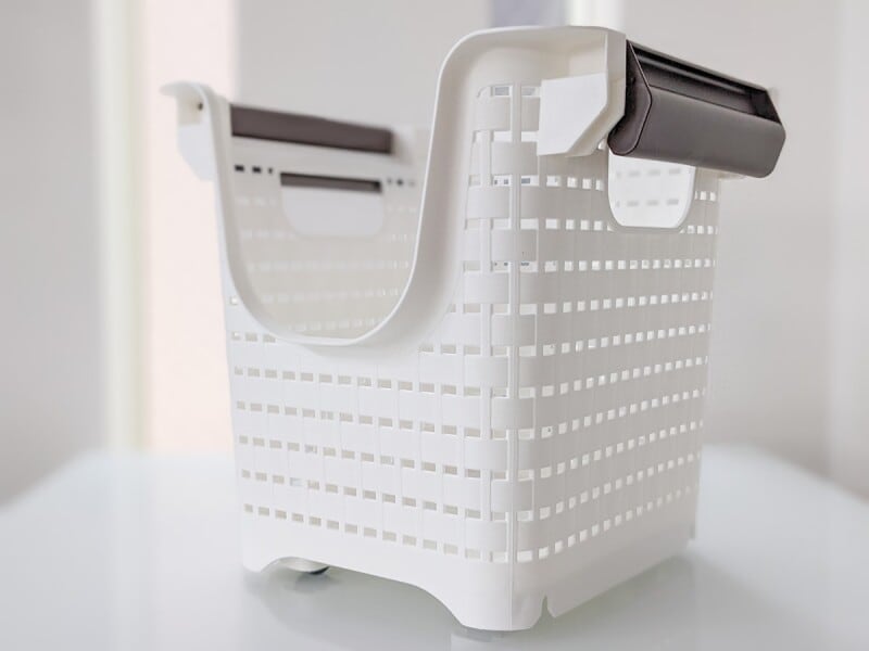 ダイソー「積み重ね収納バスケット」