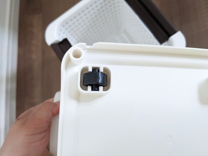 ダイソー　積み重ね収納バスケット