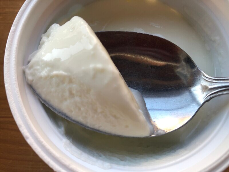 「オイコス　プレーン加糖」