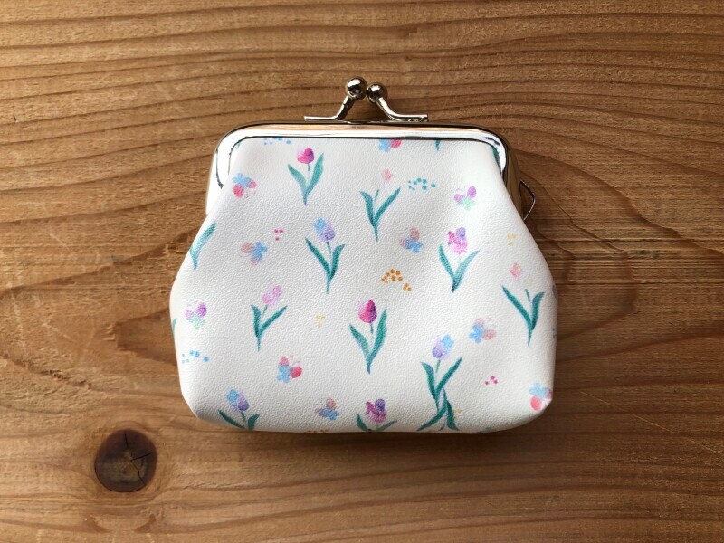 セリアの「コインパース　がまぐち」