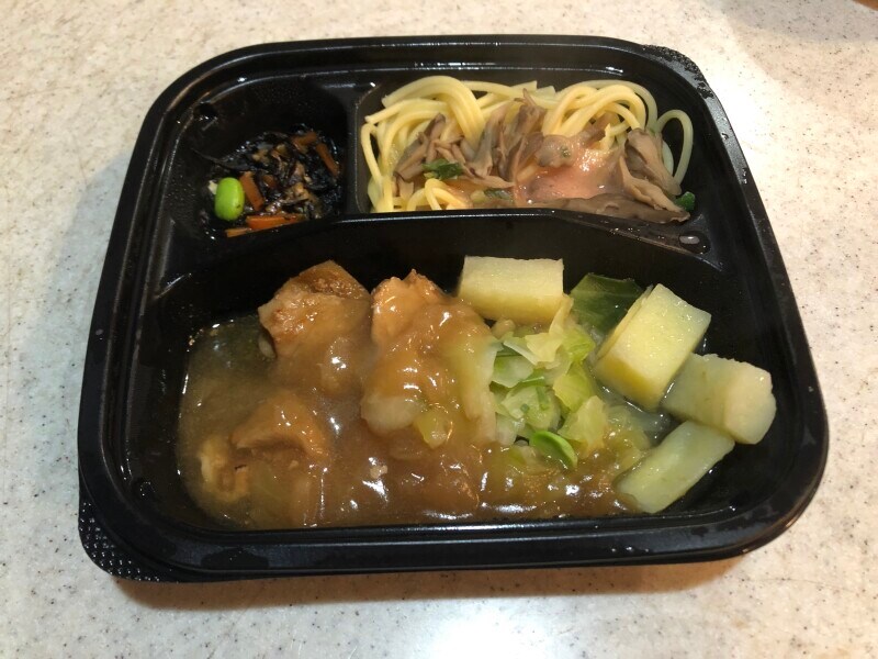 トップバリュの「おかずセット　豚肉のしょうが焼」はごはんはなし