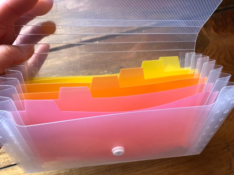 セリアの「ドキュメントファイル ミニ」はインデックス付き