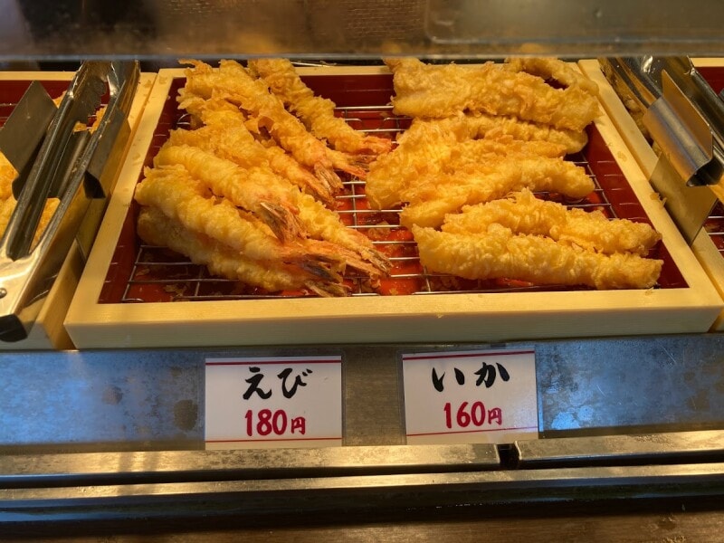 うどんのトッピングとしては定番のえび天