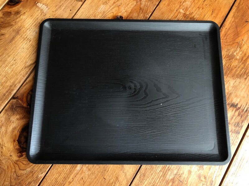 ダイソーの「プラトレー（木目調）」