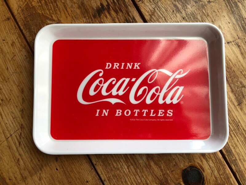 ダイソーの「メラミントレー（コカ・コーラ）」