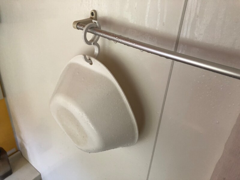 ダイソーのS字フック「しっかりとまるS字フック」をお風呂で使用する