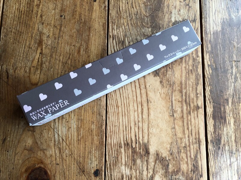 「セリアのワックスペーパー　ヌーディハート」