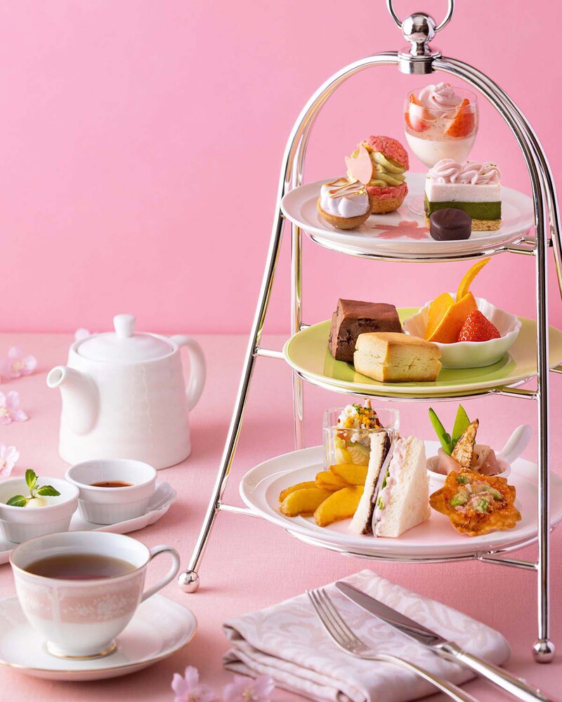 横浜ベイホテル東急「さくらアフタヌーンティー」（税・サービス料込5600円、スパークリングワイン＜おかわり自由＞付き 6600円）（画像提供）