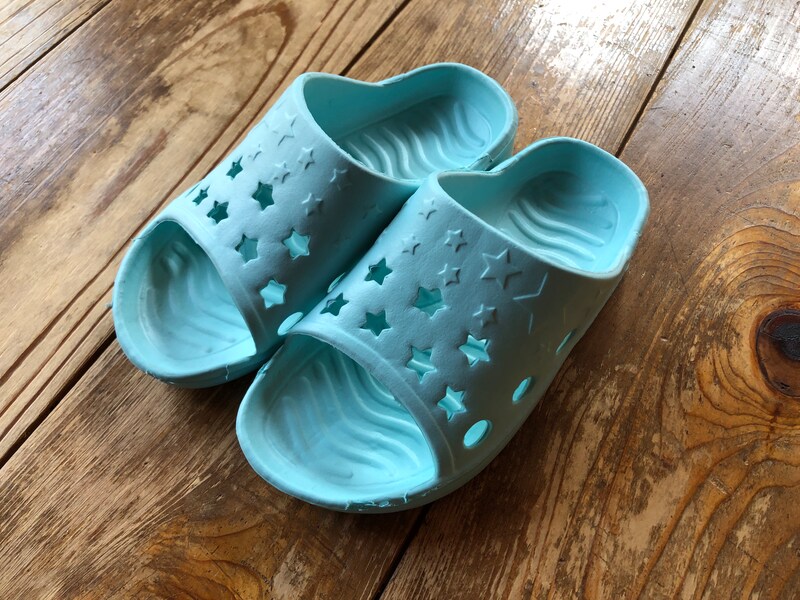 セリアの「ソフトサンダル　ライトネス」