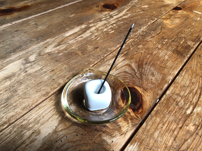 歯ブラシスタンドを利用したお香立て