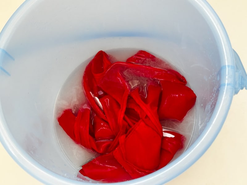 30分ほど漬けおきしたら水を変えてすすぐ