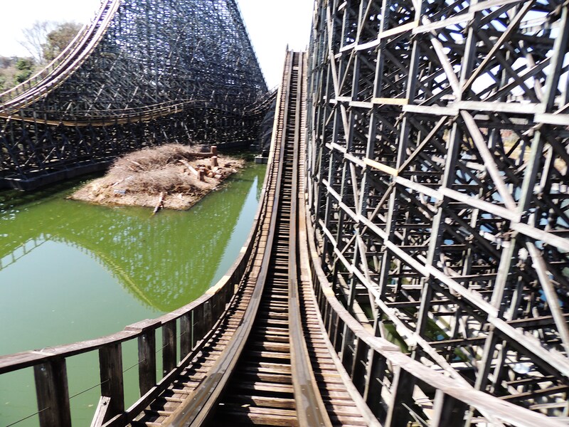 水上木製コースターレジーナⅡ