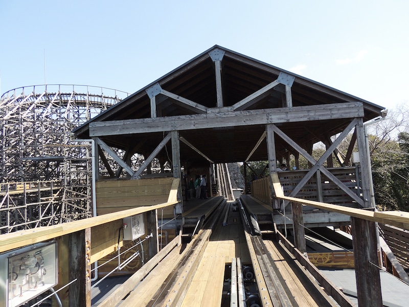 水上木製コースターレジーナⅡ