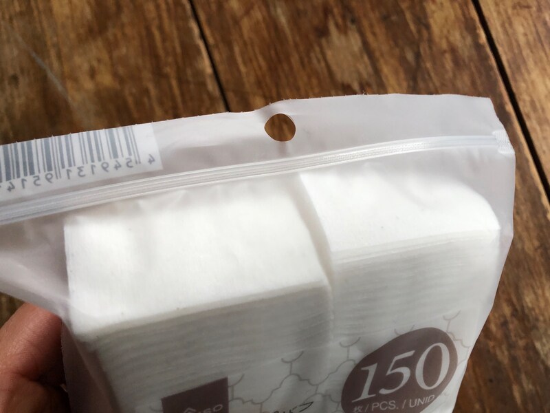 「コットンパフ　大容量タイプ」は開封した後も密封できる