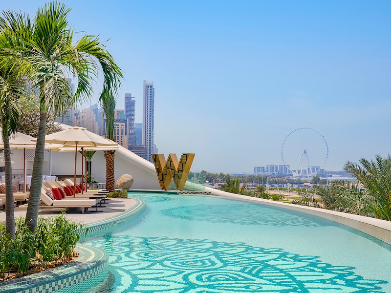 Wドバイ-ミナセヤヒのプール