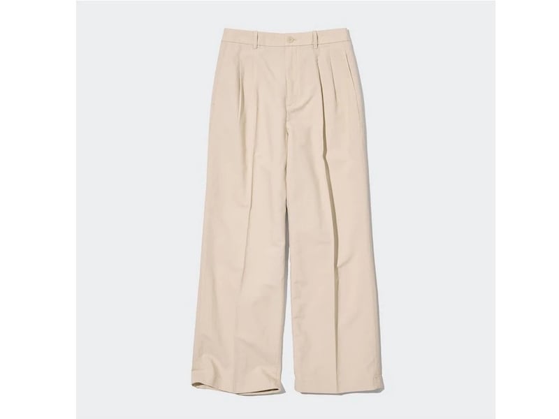 ユニクロ リネンブレンドタックワイドパンツ 3990円(税込)