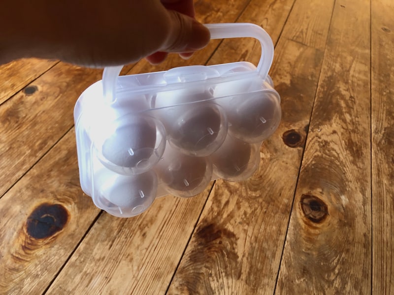 ダイソーの「たまごホルダー」はしっかりロックされる