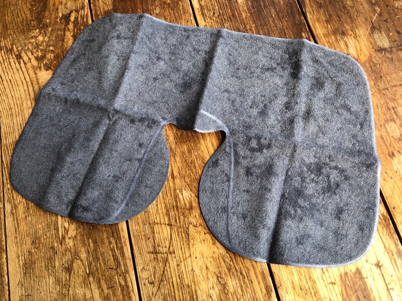 肌に当たる部分がパイル地になっている