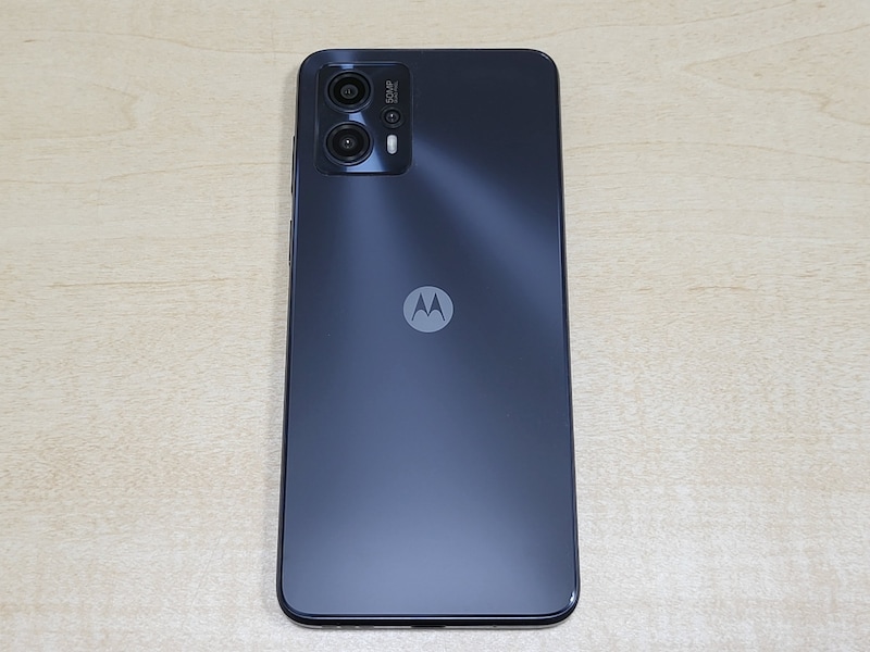 moto g13の背面