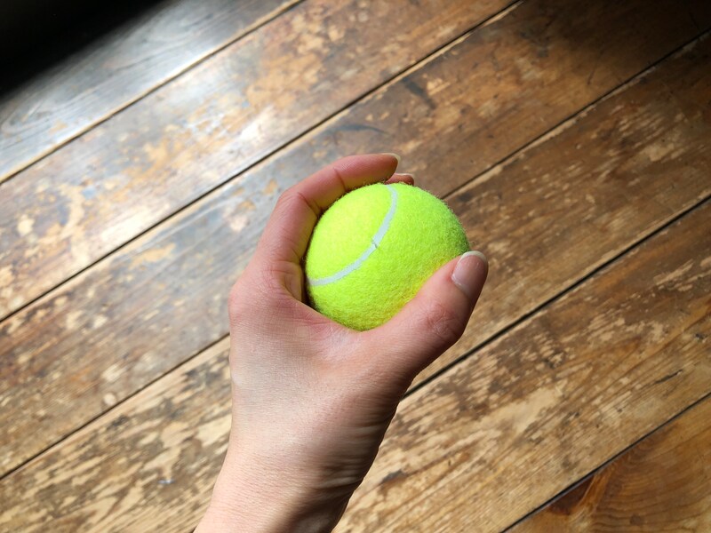 「キャンドゥのテニスボール」のサイズ感