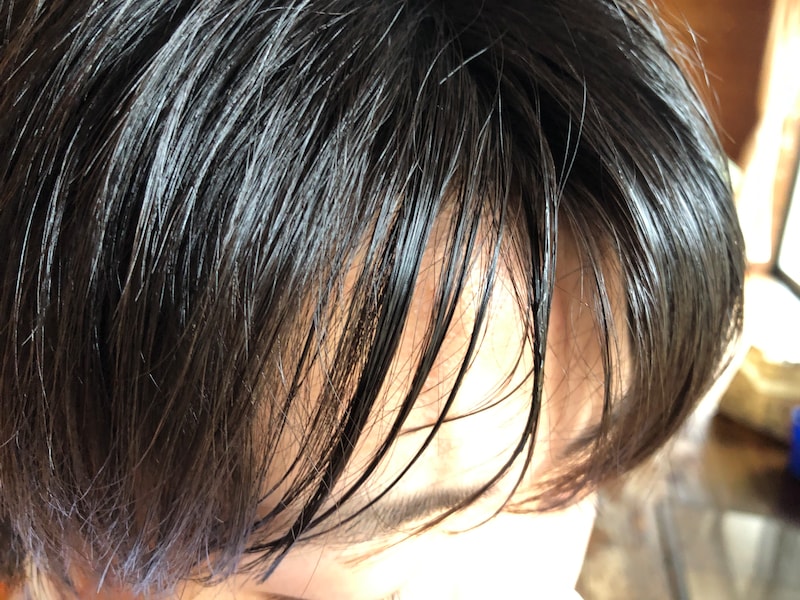 「アイデイト　前髪キープブラシ」をつけた後の前髪