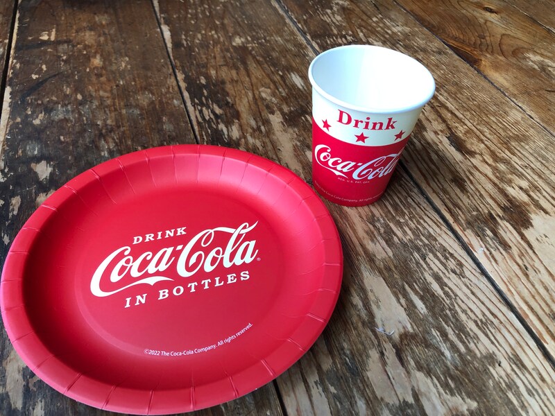 紙皿とセットにしてもおしゃれ