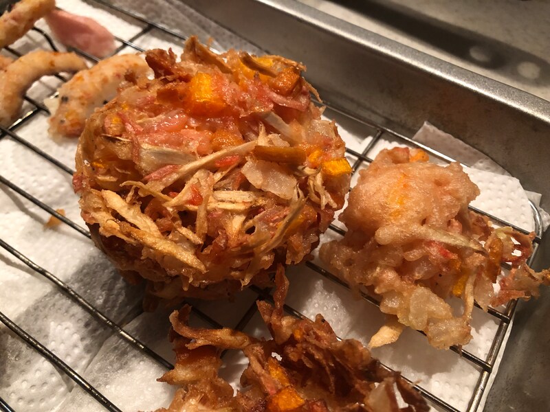 ダイソーの「かき揚げリング」で高さのあるかき揚げが完成