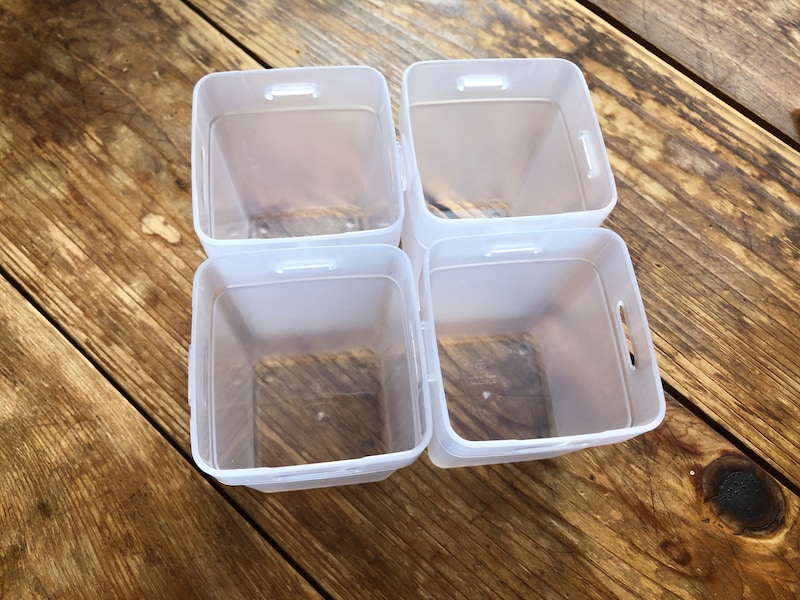 セリアの「くつした整理カップ S」