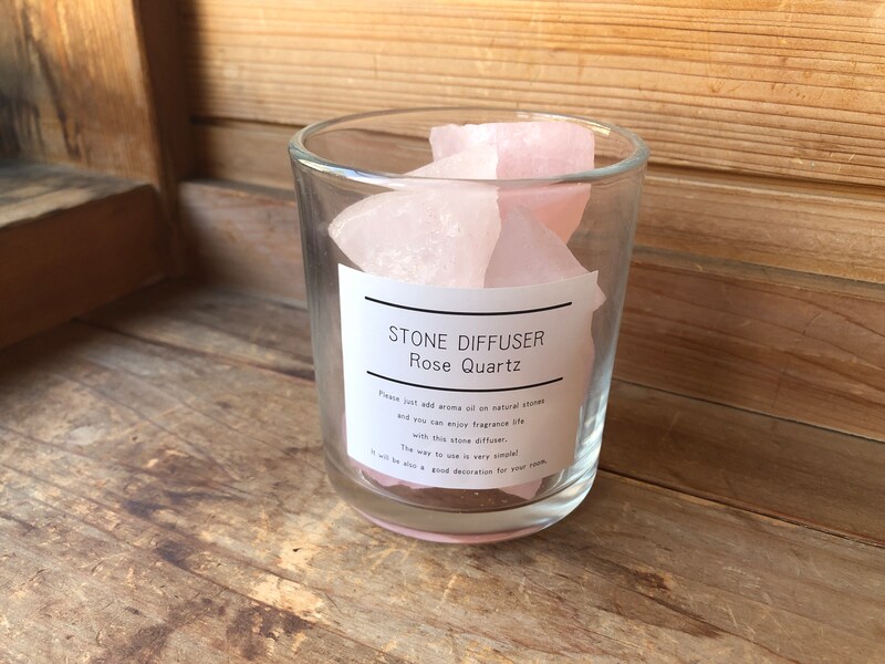 ダイソーの「ストーンディフューザー（ローズクォーツ）」