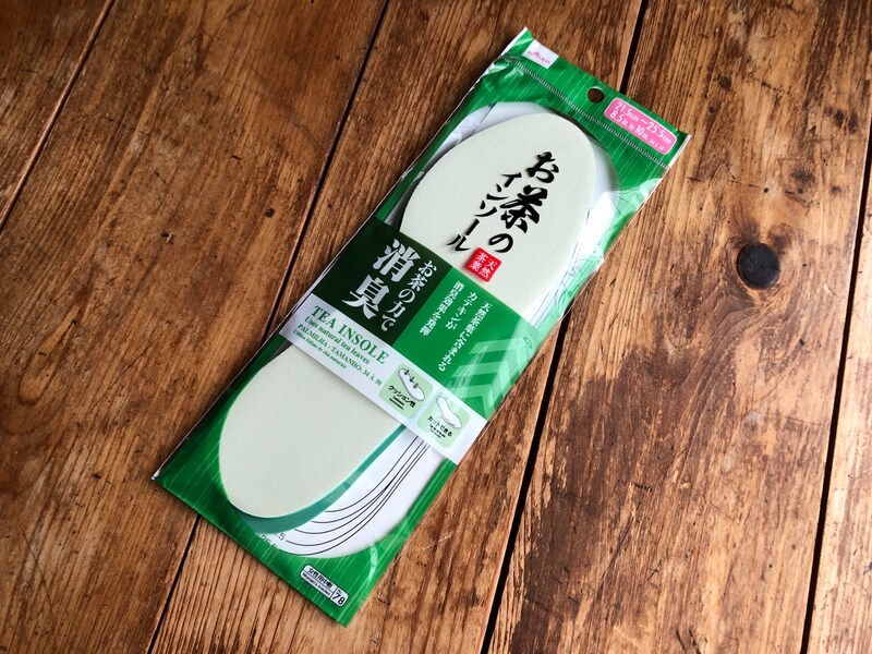 ダイソーの「お茶のインソール」