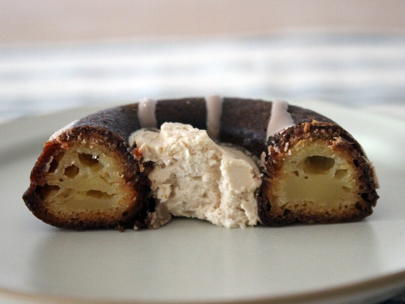 ファミリーマート「生カヌレケーキ（紅茶）」