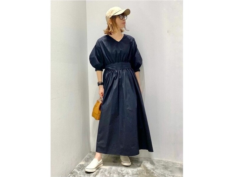 スリッポンは上半身にポイントが多い時にもバランスが取りやすい 出典:WEAR